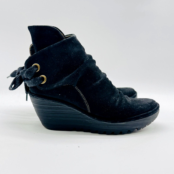 Fly London Boots Womens 37 US 6.5 Black Suede Wedge Ankle Casual Yamafly Shoes - Picture 1 of 11